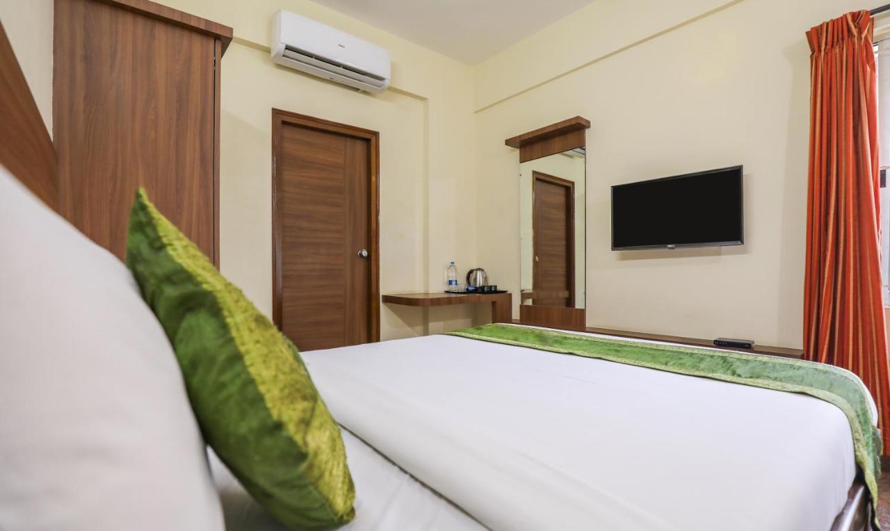Treebo Trip Kapil Royalista Hotel Ludhiana Exterior photo