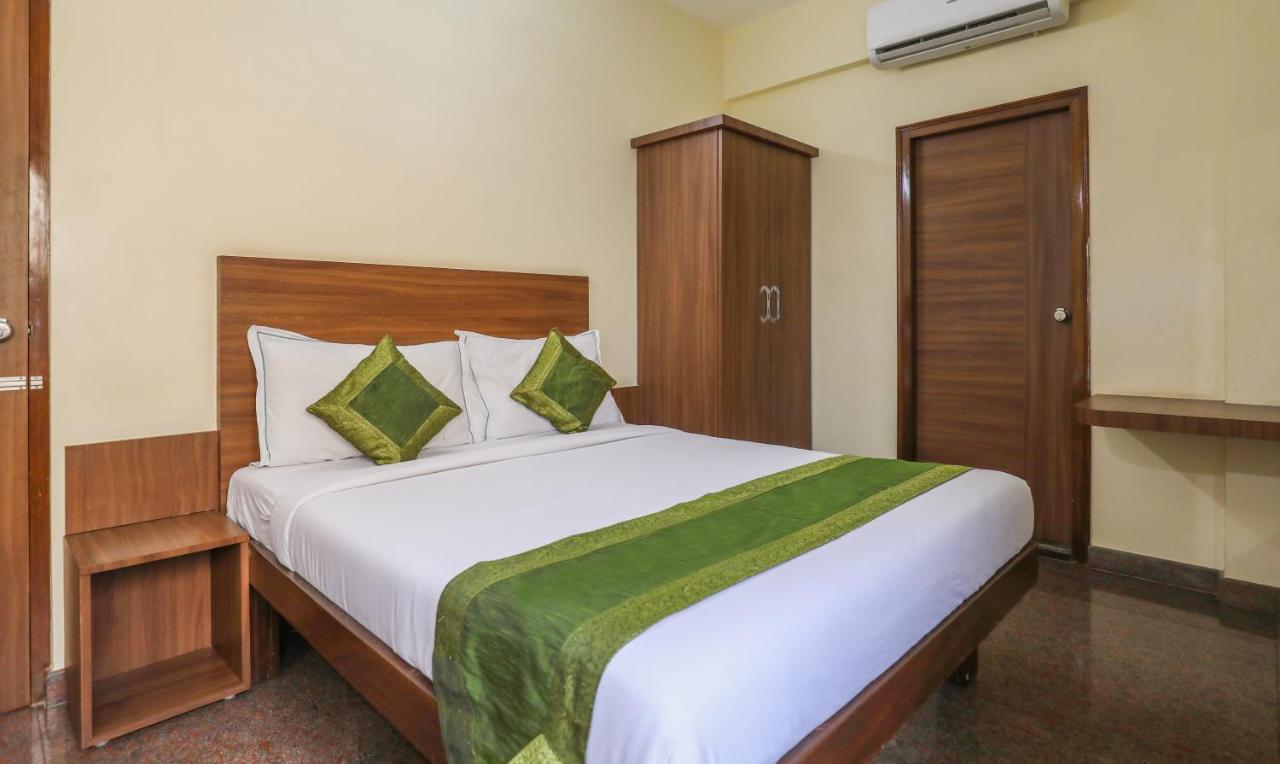 Treebo Trip Kapil Royalista Hotel Ludhiana Exterior photo